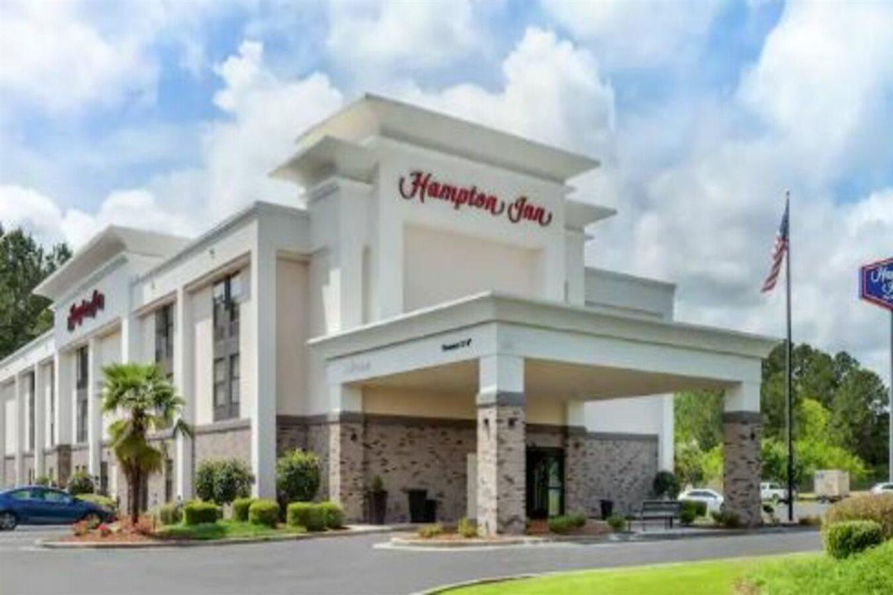 Hampton Inn Брукхейвън Екстериор снимка